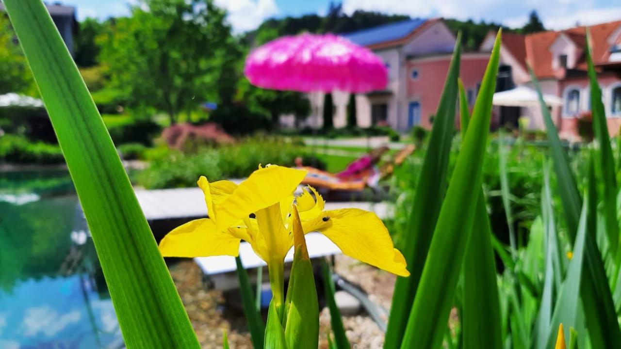 Hotel Garni Landhaus Florian Бад Блумау Екстериор снимка